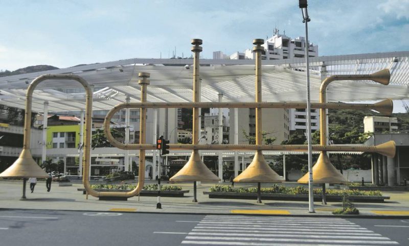 Grupo Niche monument